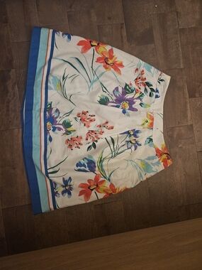 Ann Taylor White Floral A-Line Skirt with Multicolor Blooms